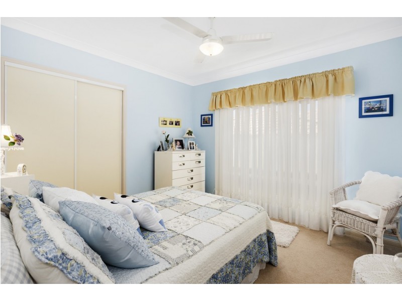 32 Champagne Drive, Tweed Heads South NSW 2486