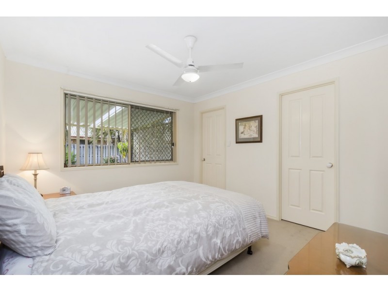 73 Avondale Drive, Banora Point NSW 2486