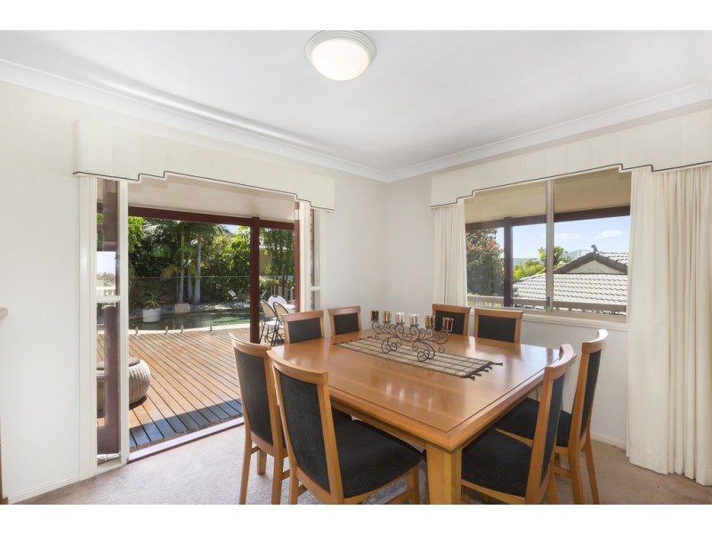 24 Cashel Crescent, Banora Point NSW 2486