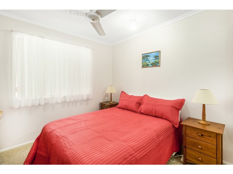 1 Grassmere Court, Banora Point NSW 2486