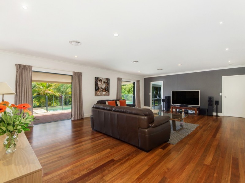 16 Glenbrae Drive, Terranora NSW 2486