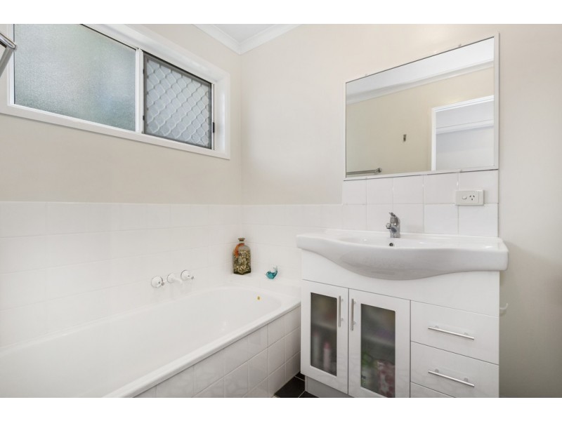 1 / 5 Cassia Crescent, Banora Point NSW 2486