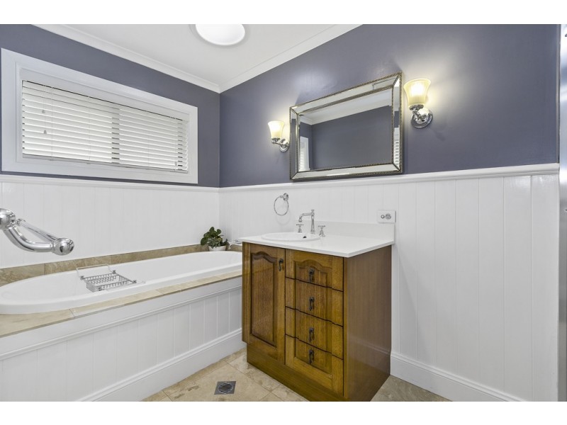 9 Gladioli Avenue, Terranora NSW 2486