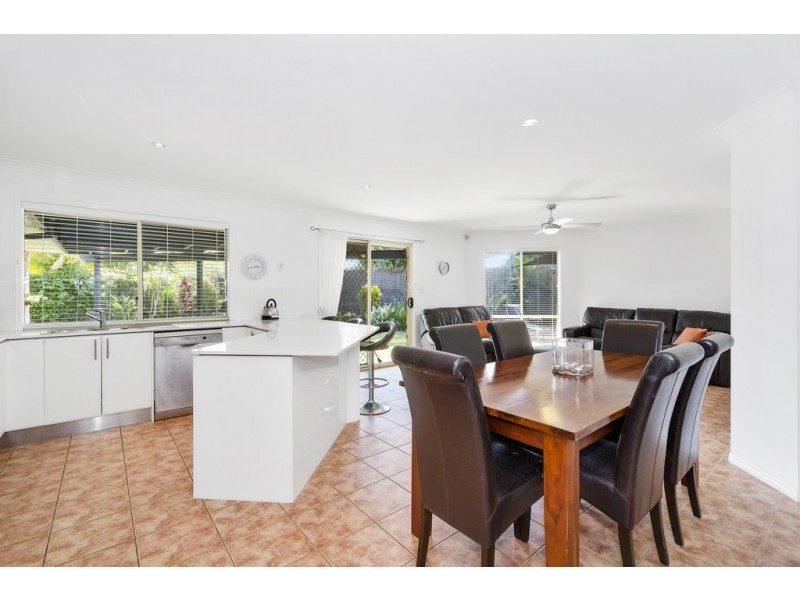 15 Birkdale Court, Banora Point NSW 2486
