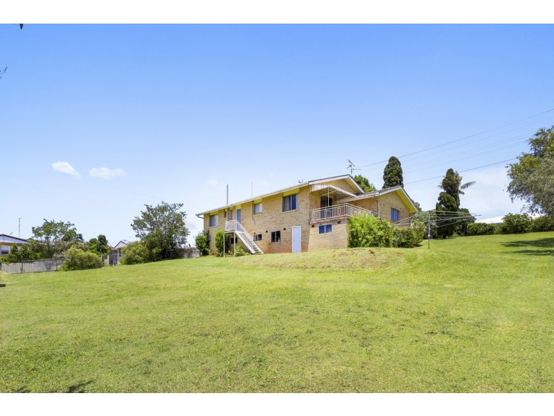 1 Kittiwake Street, Banora Point NSW 2486