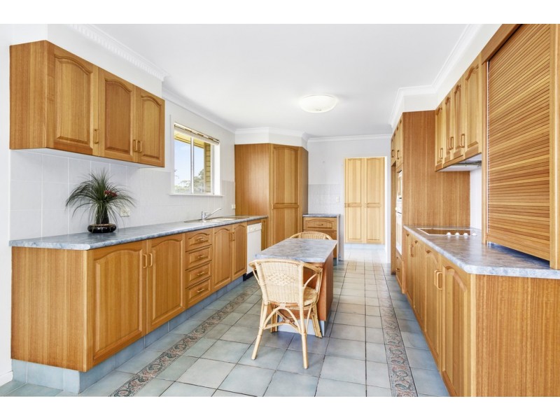 1 Kittiwake Street, Banora Point NSW 2486