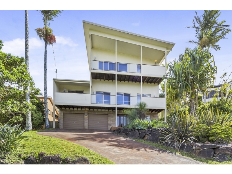 26 Myeerimba Parade, Tweed Heads West NSW 2485