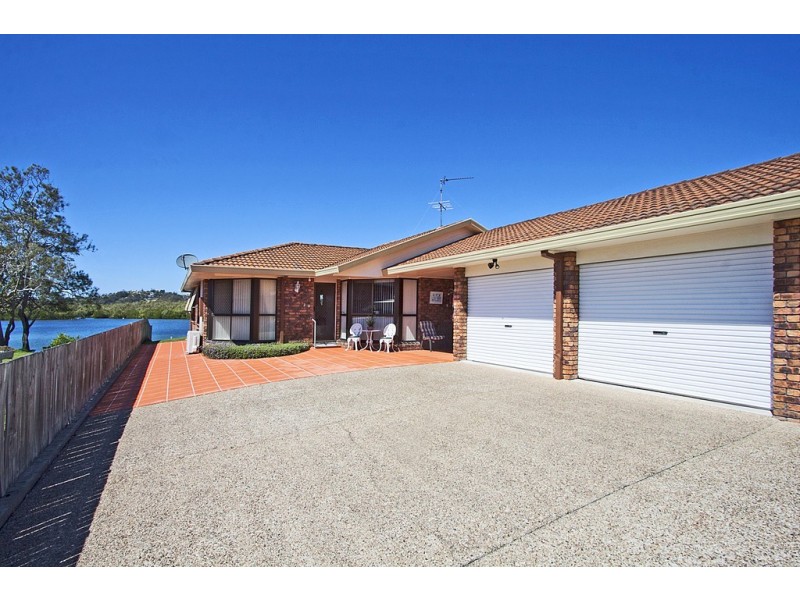 210 Kennedy Drive, Tweed Heads West NSW 2485