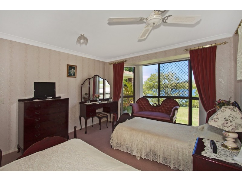 210 Kennedy Drive, Tweed Heads West NSW 2485
