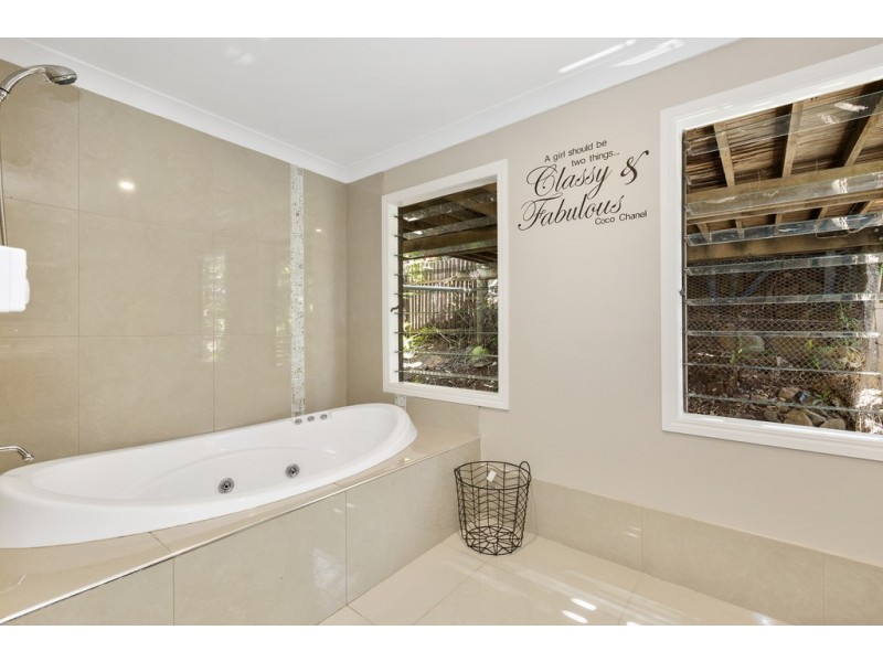 9 Myeerimba Parade, Tweed Heads West NSW 2485