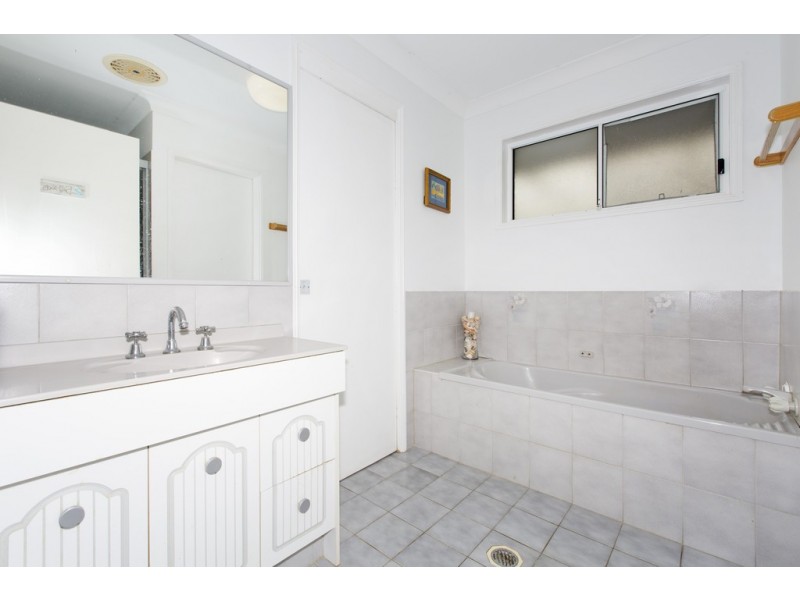 91 Glen Ayr Drive, Banora Point NSW 2486