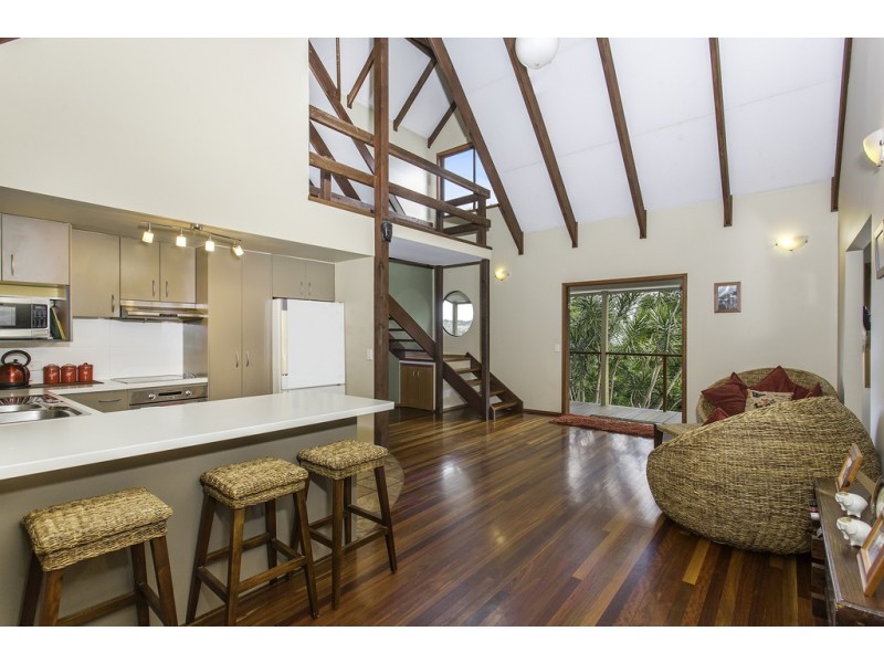 42 Broadwater Esplanade, Bilambil Heights NSW 2486