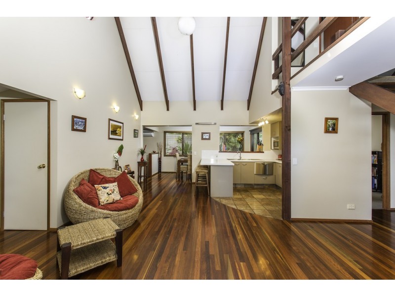 42 Broadwater Esplanade, Bilambil Heights NSW 2486