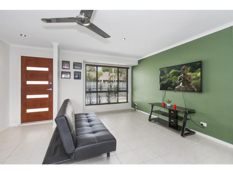 2 / 27 Covent Gardens Way, Banora Point NSW 2486