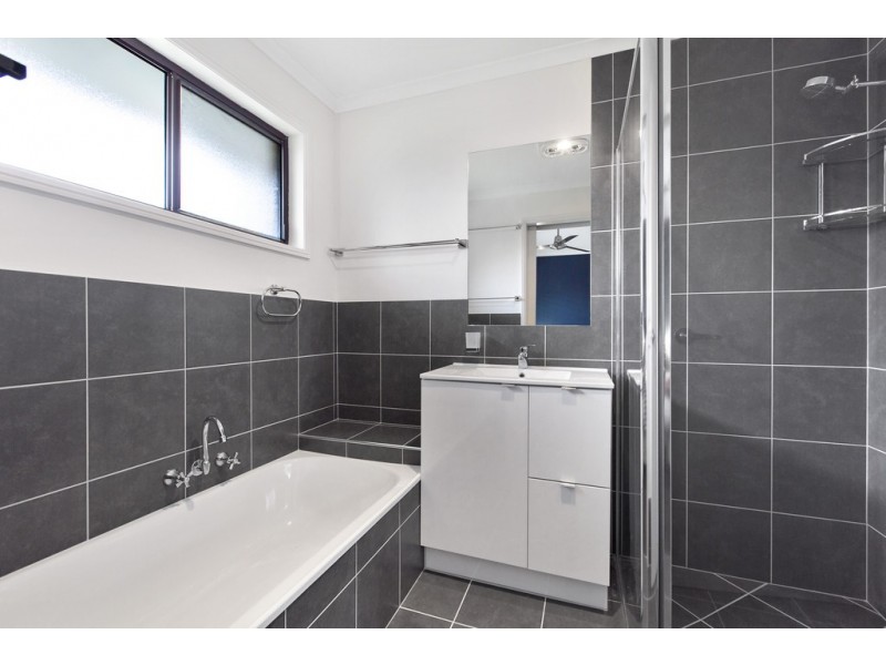 2 / 27 Covent Gardens Way, Banora Point NSW 2486