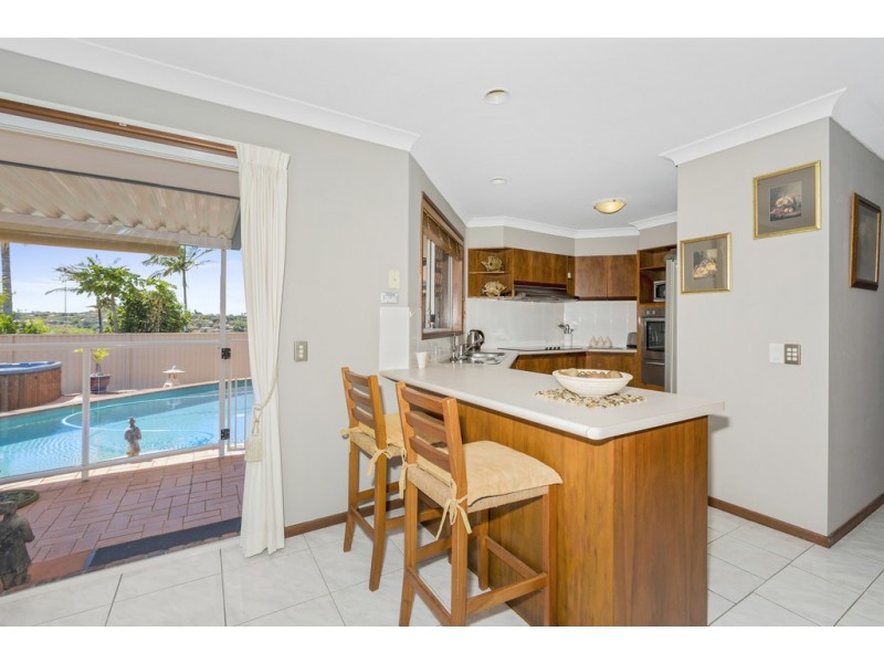28 Chestnut Drive, Banora Point NSW 2486