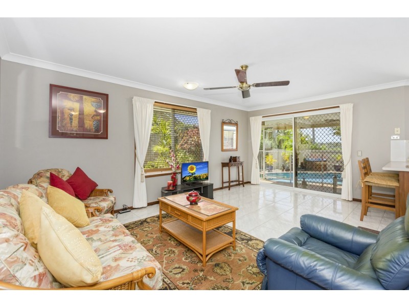 28 Chestnut Drive, Banora Point NSW 2486