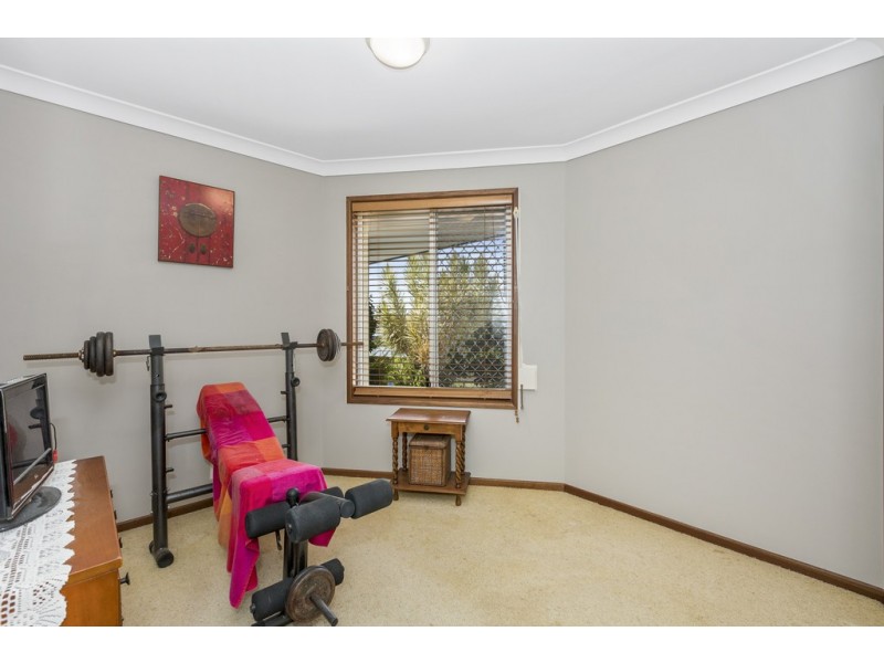 28 Chestnut Drive, Banora Point NSW 2486