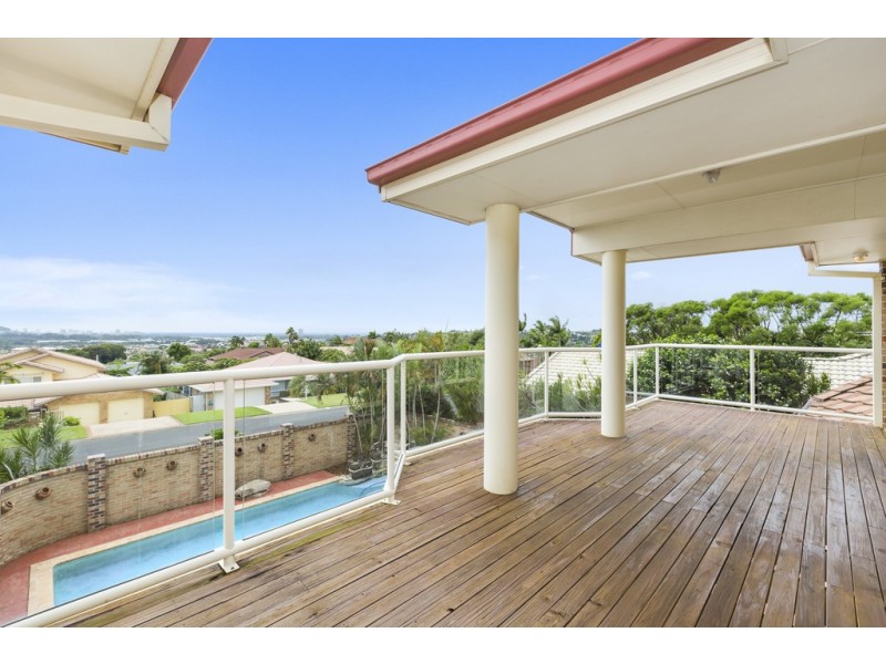 17 Dundee Drive, Banora Point NSW 2486