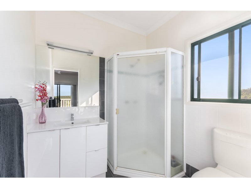 24 She Oak Close, Black Mountain QLD 4563