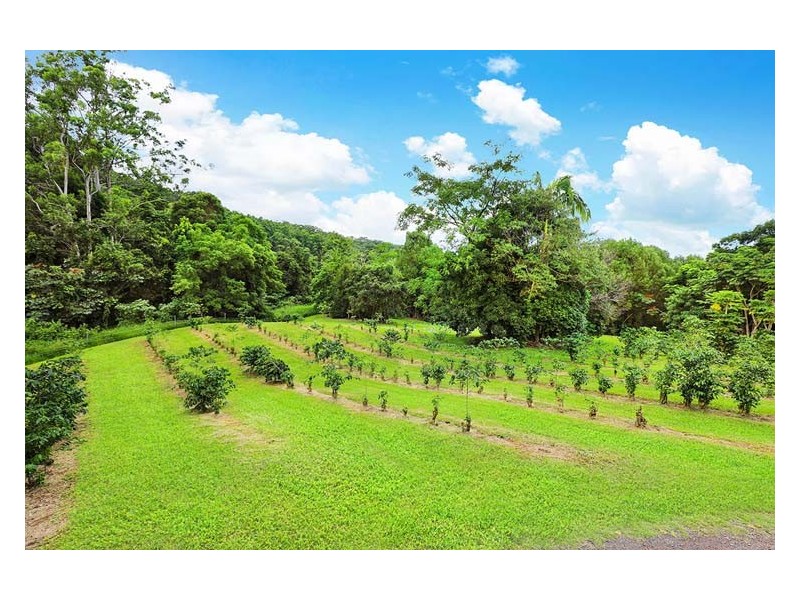 212 Whites Road, Mount Mellum QLD 4550