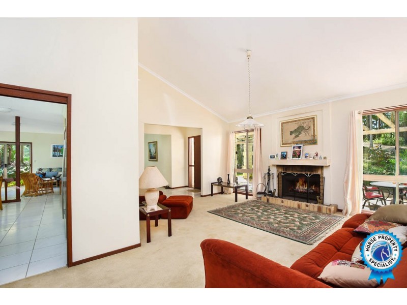 25 Hideaway Lane, Tinbeerwah QLD 4563