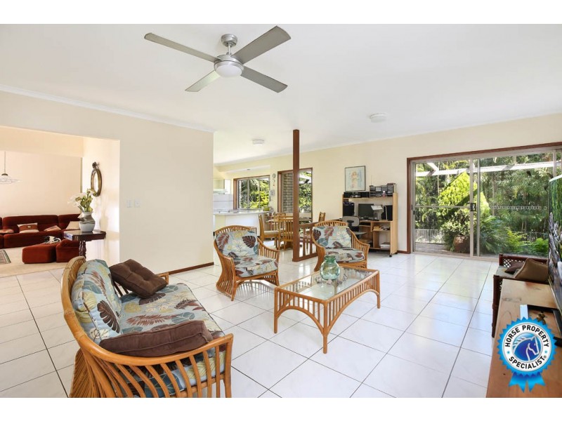 25 Hideaway Lane, Tinbeerwah QLD 4563
