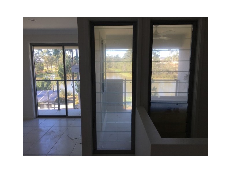 Unit 1 / 138 Springfield Lakes Boulevade, Promenade Falls, Springfield Lakes QLD 4300