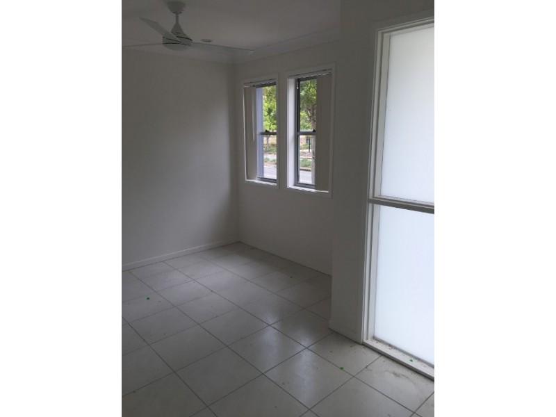 Unit 2 / 138 Springfield Lakes Blvd, Springfield Lakes QLD 4300