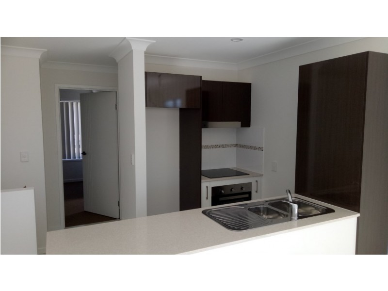 Unit 23 / 138 Springfield Lakes Blvd, Promenade Falls, Springfield Lakes QLD 4300