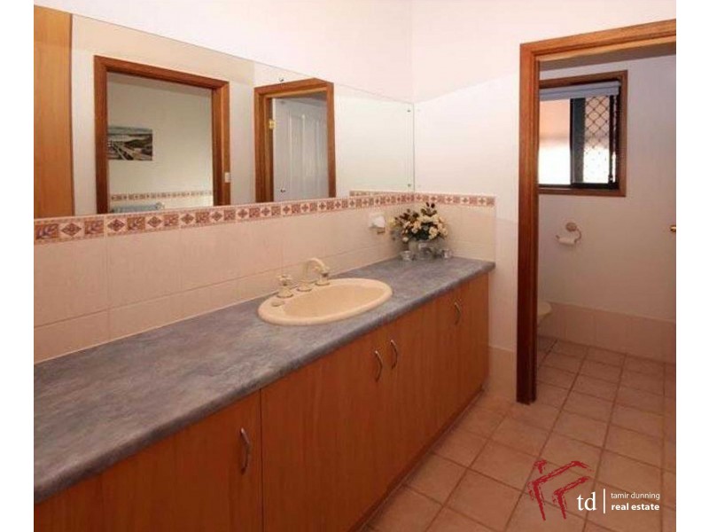 6 Grove Avenue, Everard Park SA 5035