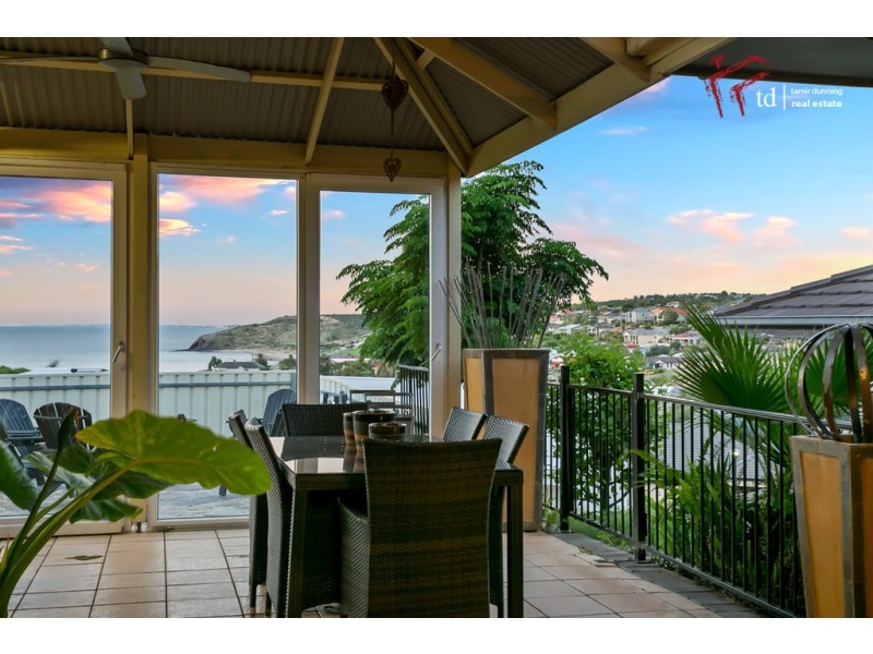 12 Ibis Crescent, Hallett Cove SA 5158