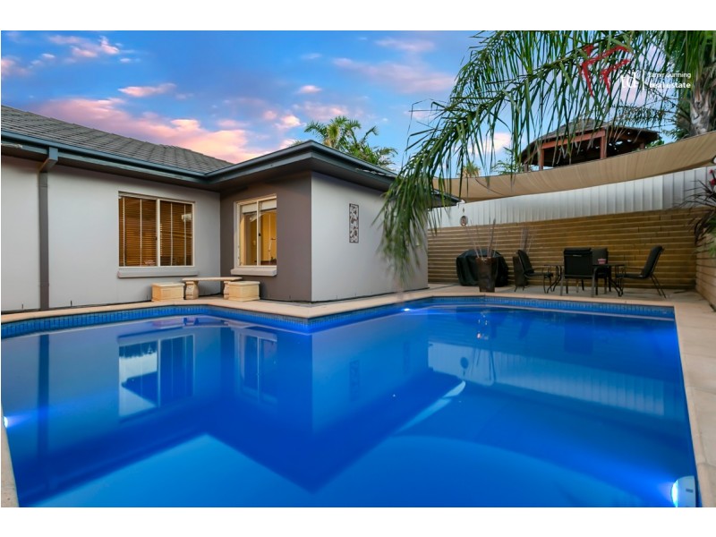 12 Ibis Crescent, Hallett Cove SA 5158