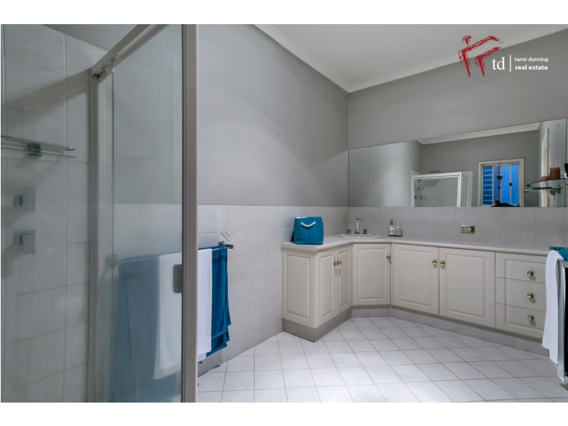 12 Ibis Crescent, Hallett Cove SA 5158