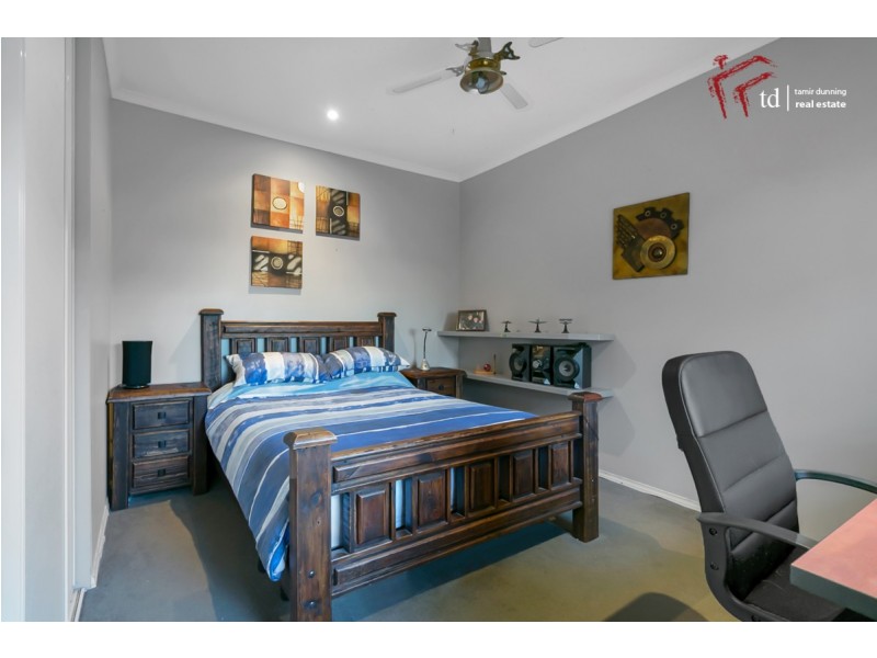 12 Ibis Crescent, Hallett Cove SA 5158