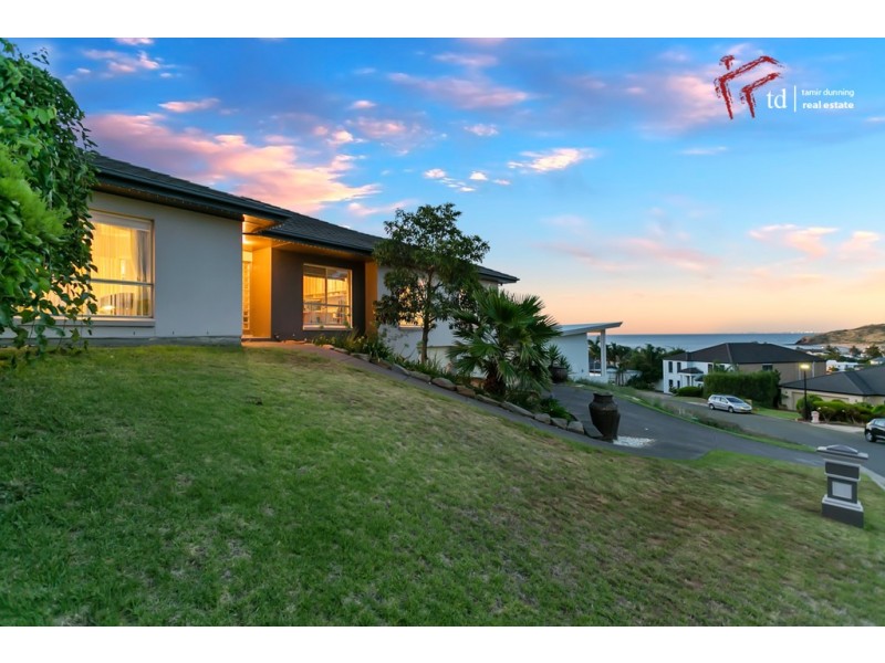 12 Ibis Crescent, Hallett Cove SA 5158