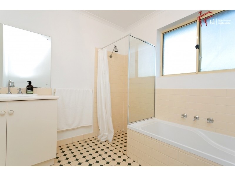 15 Karu Crescent, Mitchell Park SA 5043