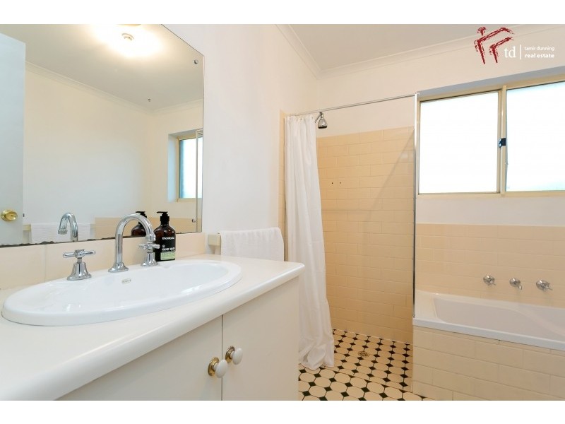 15 Karu Crescent, Mitchell Park SA 5043