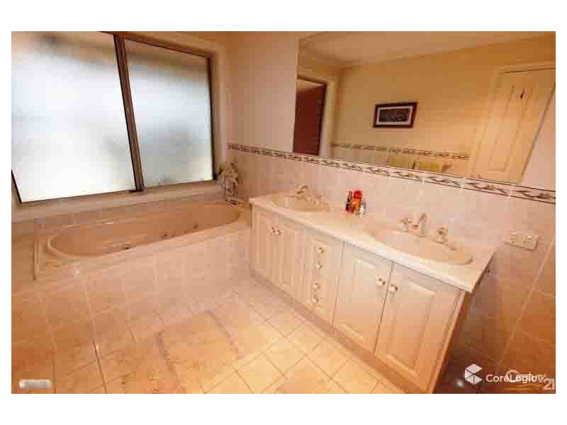 22 Newfield Drive, Reynella SA 5161