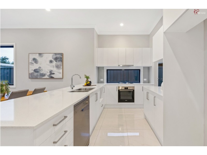 11 Byron Avenue, Clovelly Park SA 5042