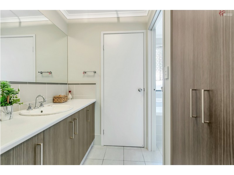 16 Yangara Road, O’sullivan Beach SA 5166