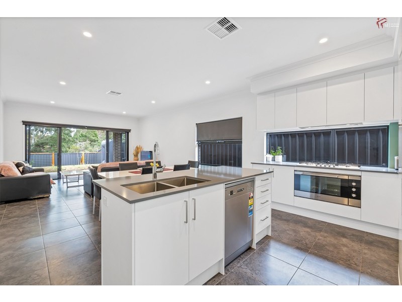 7 Quintal Avenue, Modbury SA 5092