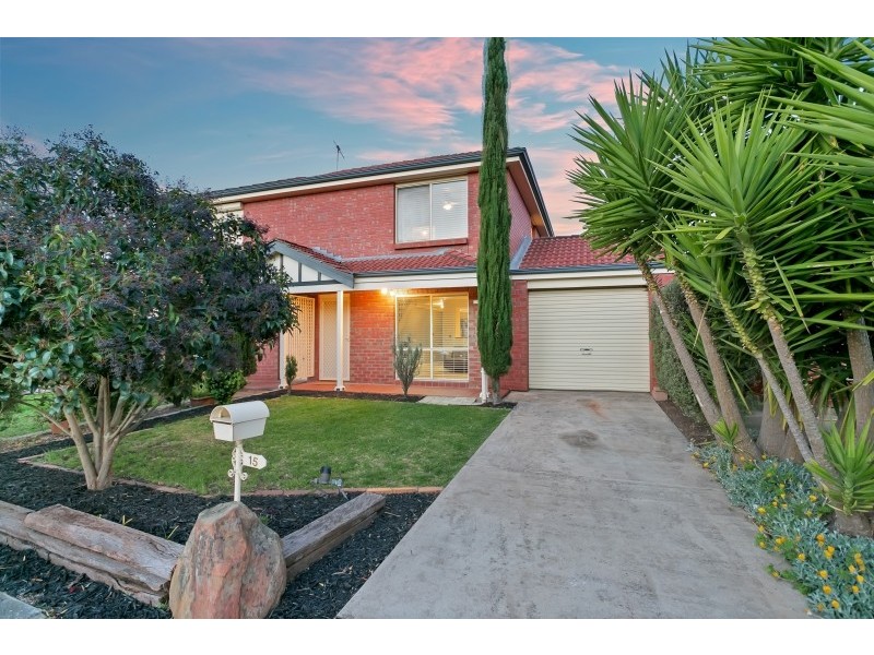 15 Karu Crescent, Mitchell Park SA 5043