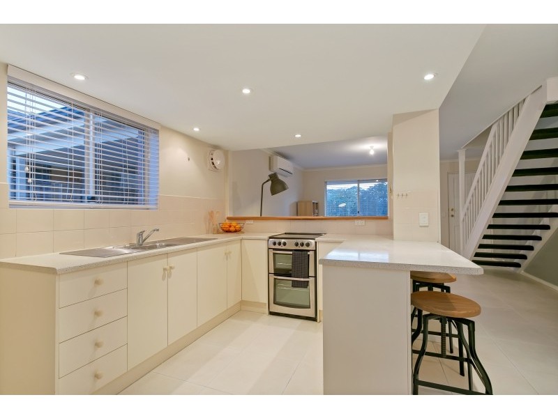 15 Karu Crescent, Mitchell Park SA 5043