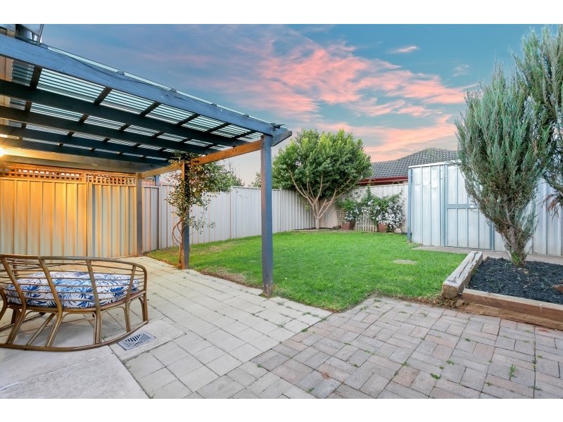 15 Karu Crescent, Mitchell Park SA 5043