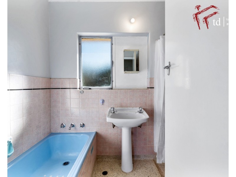 2 Blythewood Road, Torrens Park SA 5062