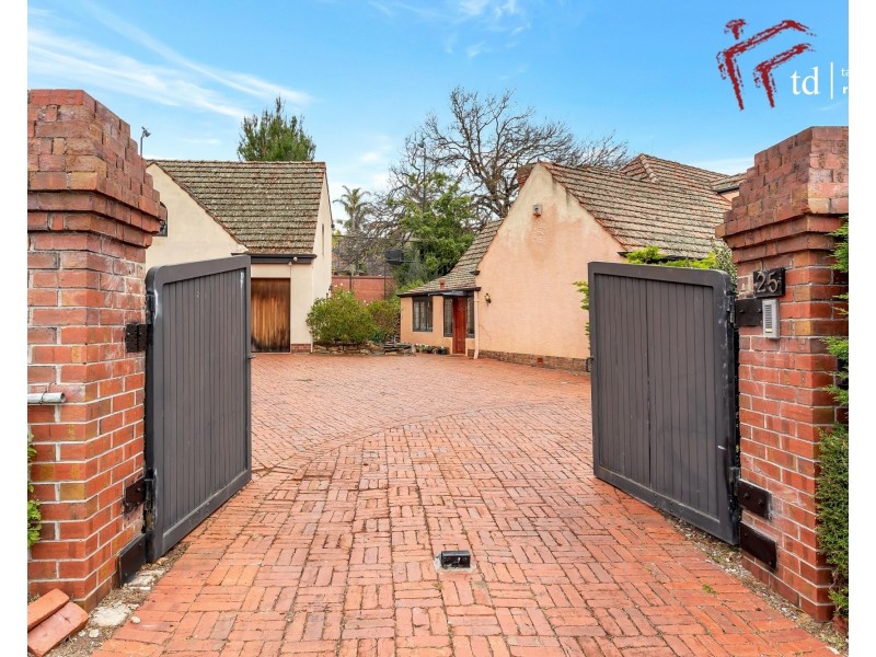 25 Delamere Avenue, Springfield SA 5062