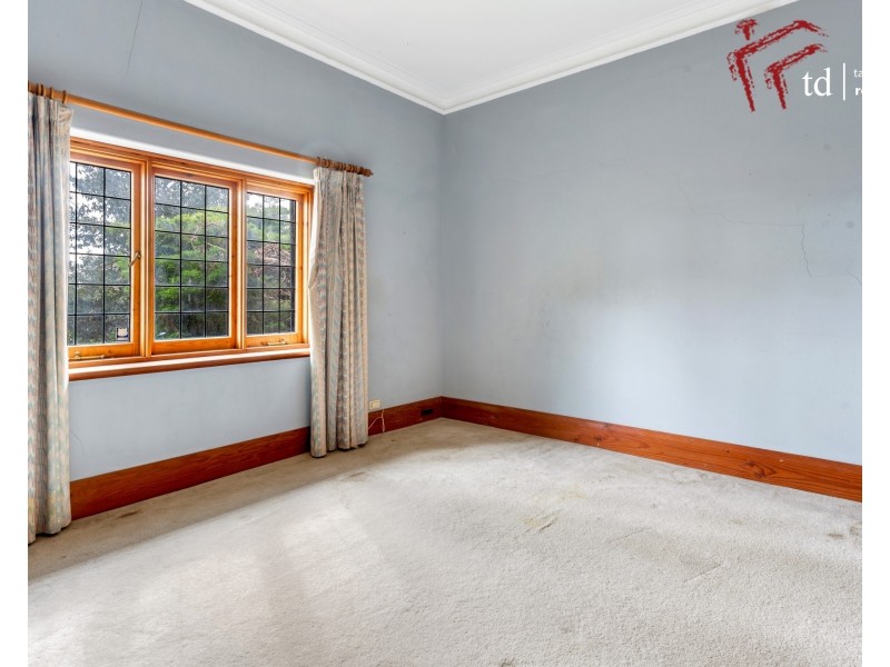 25 Delamere Avenue, Springfield SA 5062