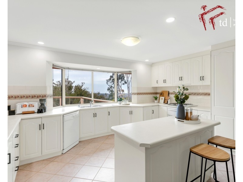 13 Kevin Court, Happy Valley SA 5159