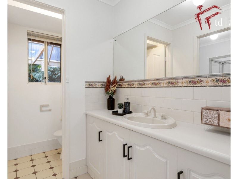 13 Kevin Court, Happy Valley SA 5159